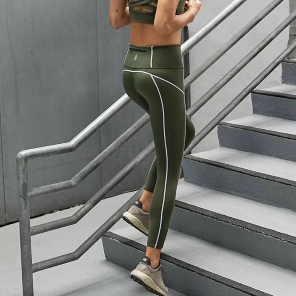 Free People You’re a Peach Legging Secret Moss